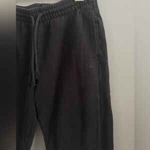 Aritzia TNA Women Black Sweatpants